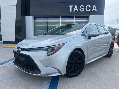 Classic Silver Metallic 2021 Toyota Corolla LE