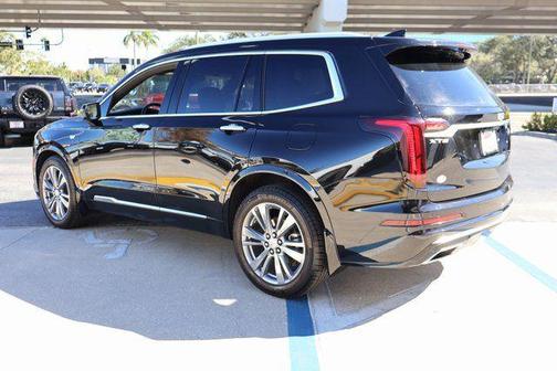 2024 Cadillac XT6 Premium Luxury FWD