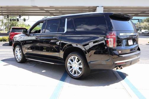 2023 Chevrolet Suburban 4WD High Country