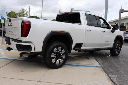2025 GMC Sierra 2500 Denali