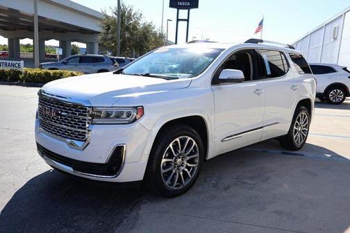 2023 GMC Acadia Denali