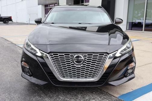 Super Black Clearcoat 2019 Nissan Altima 2.5 SL