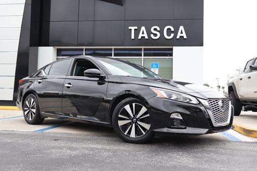 Super Black Clearcoat 2019 Nissan Altima 2.5 SL