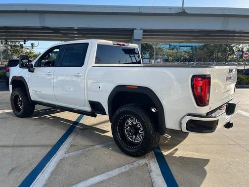 2023 GMC Sierra 2500 AT4