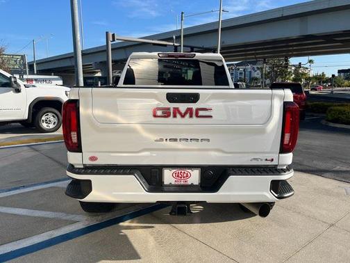 2023 GMC Sierra 2500 AT4