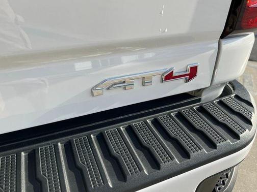 2023 GMC Sierra 2500 AT4