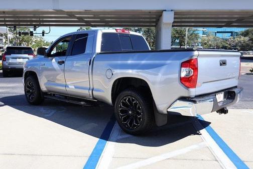 2017 Toyota Tundra SR5