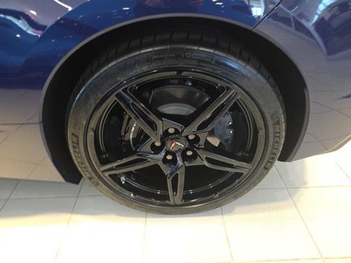 2025 Chevrolet Corvette Stingray w/1LT