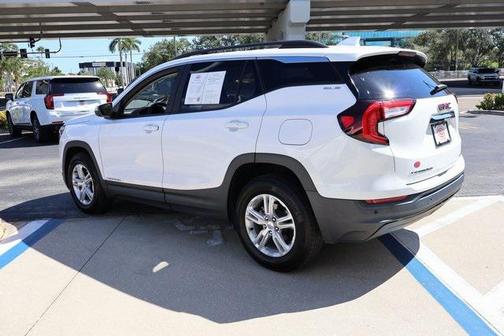 2022 GMC Terrain SLE