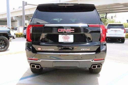 2025 GMC Yukon 4WD AT4