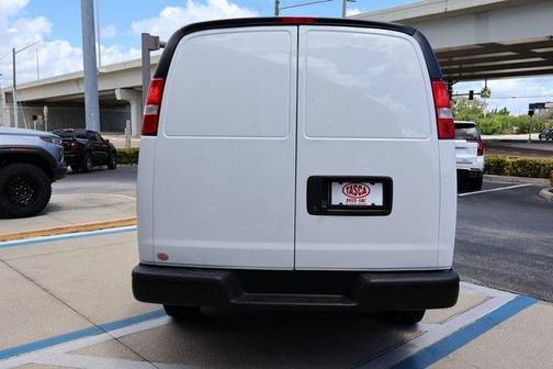 2020 Chevrolet Express 2500 RWD 2500 Regular Wheelbase WT