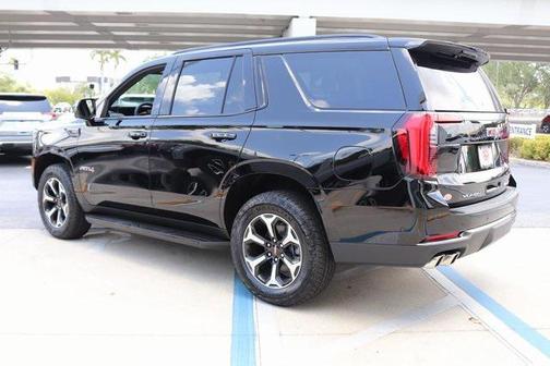 2025 GMC Yukon 4WD AT4