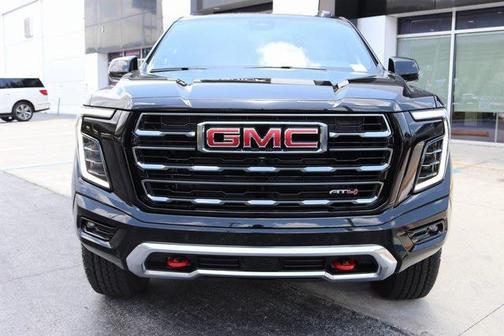 2025 GMC Yukon 4WD AT4