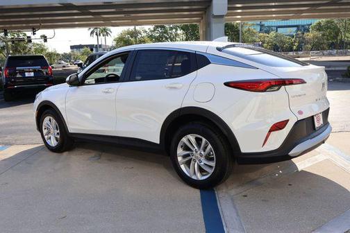 Summit White 2026 Buick Envista Preferred FWD