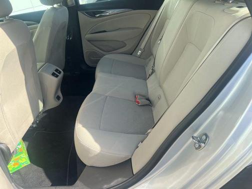 Quicksilver Metallic 2018 Buick Regal TourX Preferred