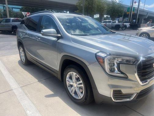 Sterling Metallic 2023 GMC Terrain SLE