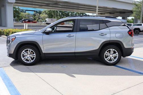 Sterling Metallic 2023 GMC Terrain SLE