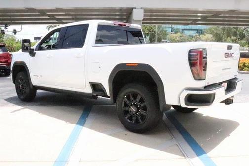 2025 GMC Sierra 2500 AT4