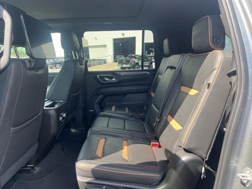 2021 GMC Yukon XL 4WD AT4