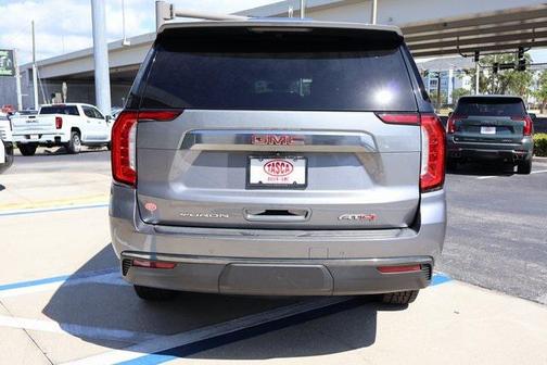 2021 GMC Yukon XL 4WD AT4