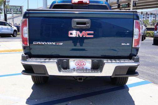 Blue Emerald Metallic 2019 GMC Canyon SLE
