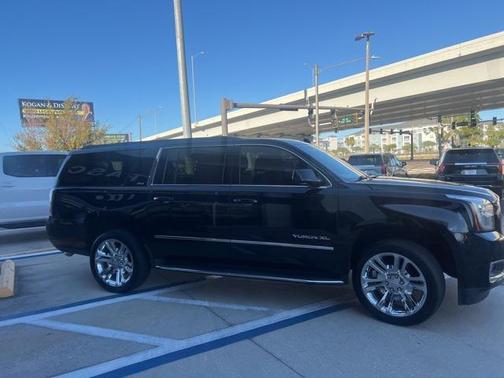 2019 GMC Yukon XL SLT
