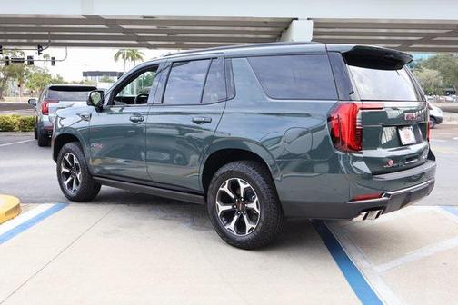 2026 GMC Yukon 4WD AT4