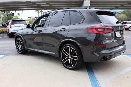 2023 BMW X5 M50i