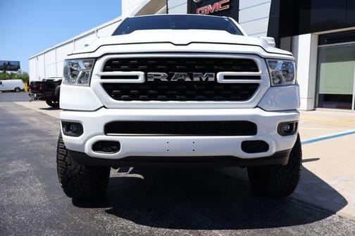 Bright White Clearcoat 2022 RAM 1500 Big Horn/Lone Star