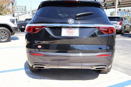 2023 Buick Enclave Essence AWD
