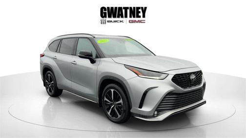 2022 Toyota Highlander XSE