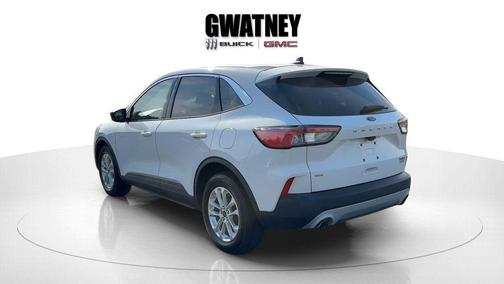 Oxford White 2022 Ford Escape SE
