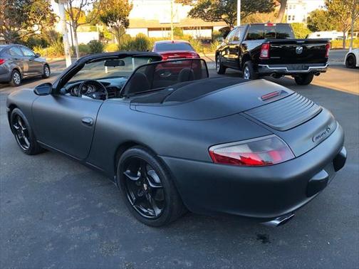 2002 Porsche 911 Carrera 4