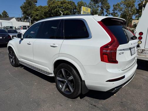 2017 Volvo XC90 T6 R-Design