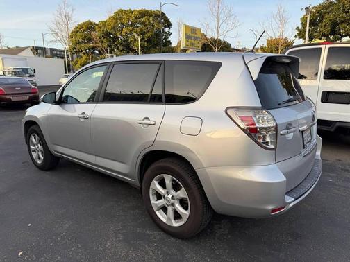 2013 Toyota RAV4 EV Base 4dr SUV