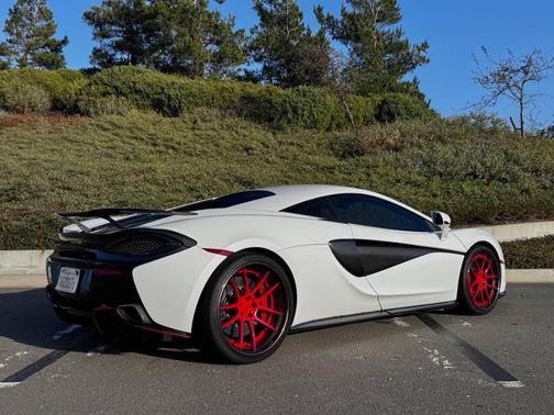 2017 McLaren 570S Base 2dr Coupe