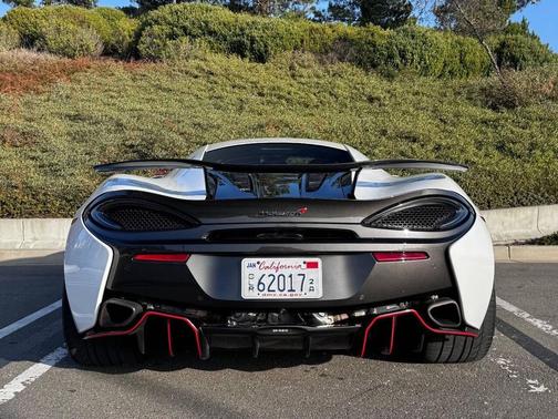 2017 McLaren 570S Base 2dr Coupe