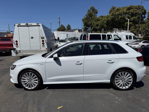 2017 Audi A3 e-tron 1.4T Prestige 4dr Sportback