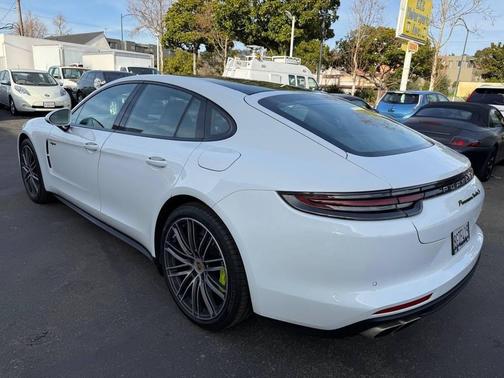 2020 Porsche Panamera Turbo S E Hybrid AWD 4dr Sedan
