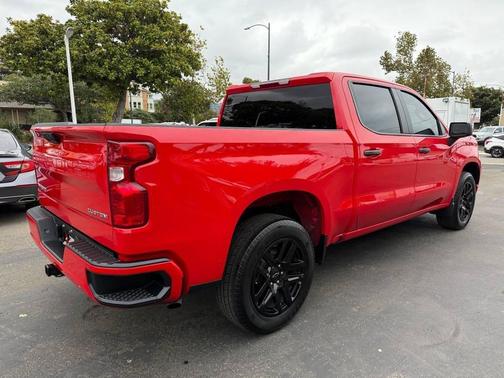 2022 Chevrolet Silverado 1500 Custom