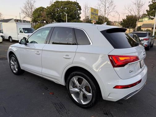 2021 Audi Q5 45 Premium Plus