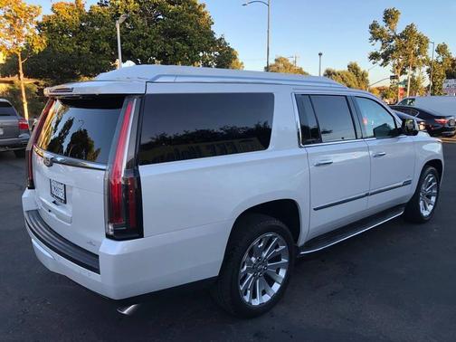 2016 Cadillac Escalade ESV Standard