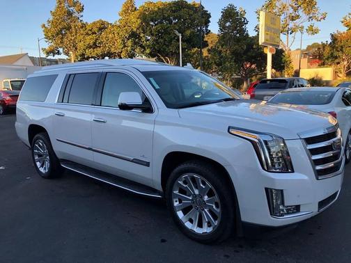 2016 Cadillac Escalade ESV Standard