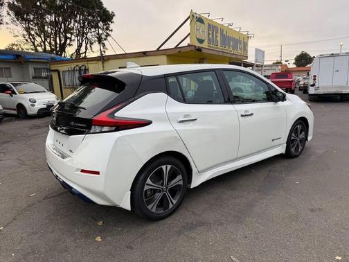 2018 Nissan Leaf SL