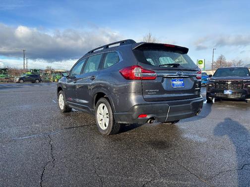 2022 Subaru Ascent Base 8-Passenger