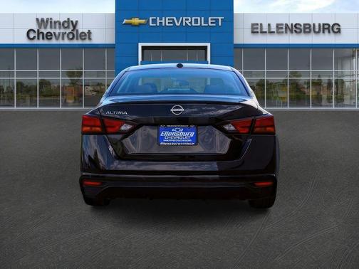 Black 2025 Nissan Altima SV
