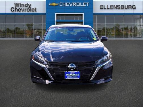 Black 2025 Nissan Altima SV