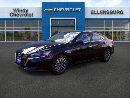 Black 2025 Nissan Altima SV