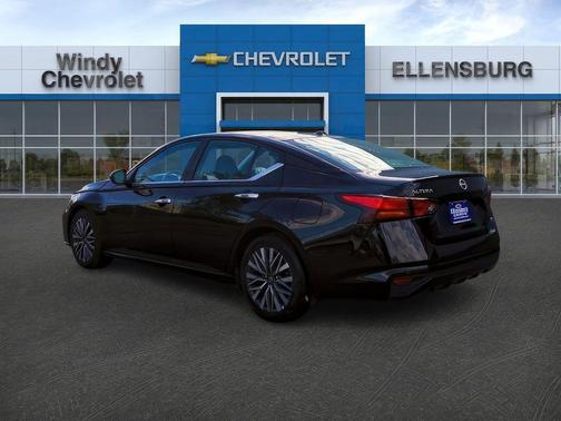 Black 2025 Nissan Altima SV