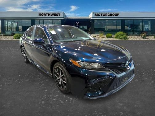 Galactic Aqua 2021 Toyota Camry SE